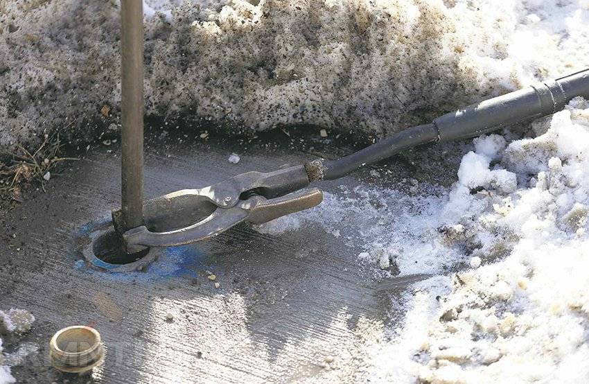 Разморозка трубы отвода воды септика в Ватутинках